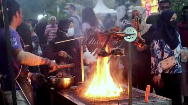 Gurney Penang Maleisië Aug 2022 Hawker Verbrandt Het Schapenvlees Straat — Stockvideo