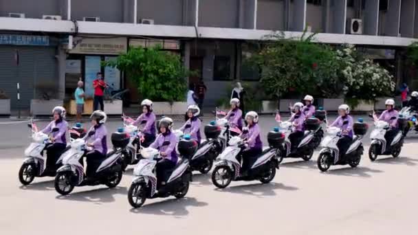 Georgetown Penang Malezja Sierpnia 2022 Peace Lady Amanita Jeździć Motocyklu — Wideo stockowe