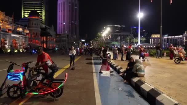 Centrum Města Kuala Lumpur Malajsie 2022 Lidé Užívají Kolo Bike — Stock video