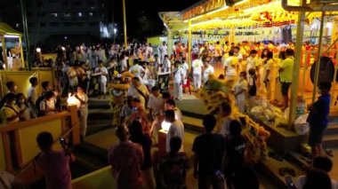 Farlim, Penang, Malezya - Ekim 01: 2022: Aslan Dansı Asia Heights Tou Mu Keong Tapınağı 'nda düzenlenen Dokuz İmparator Tanrısı Festivali' nde sahnelendi