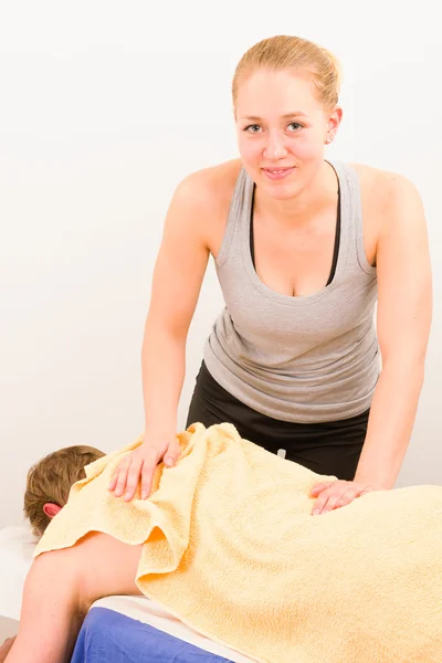 Massage — Stockfoto