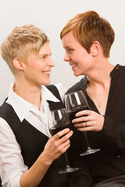 Lesbiska och rött vin — Stockfoto