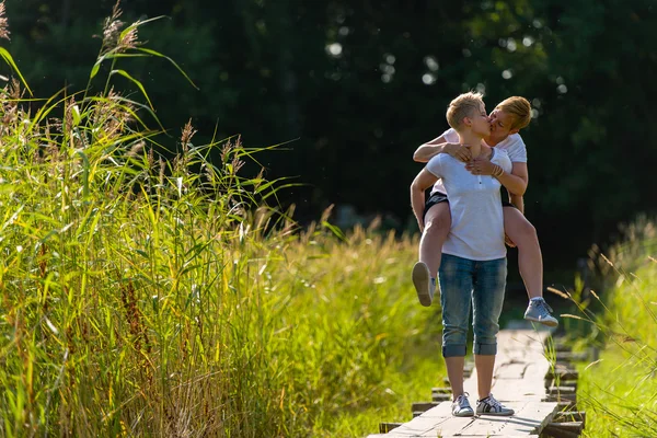 Piggyback — Stock Photo, Image