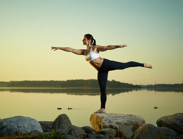 Yoga på morgonen — Stockfoto