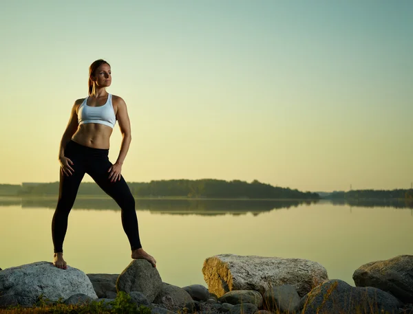 Yoga por la mañana — Foto de Stock