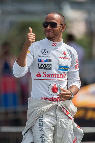 Льюис Гамильтон из McLaren Mercedes на Moscow City Racing 2012 — стоковое фото