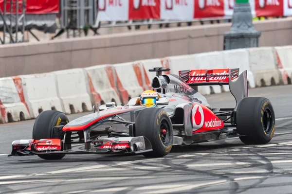 Lewis Hamilton de McLaren Mercedes en Moscow City Racing 2012 — Foto de Stock