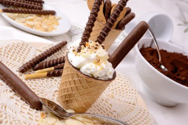 Kupa gofret çikolata