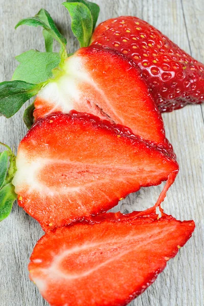 Strawberries sliced — Stock Photo, Image