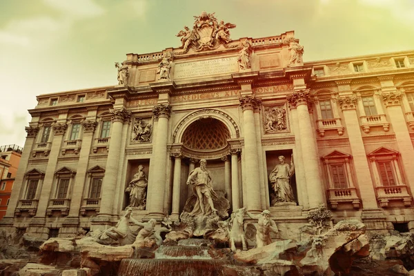 Åldern Fontana di Trevi — Stockfoto