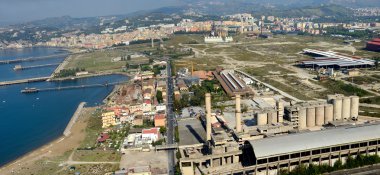 Sanayi Bölgesi BAGNOLI Naples görünümünü