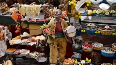 Ünlülerin kuklalar