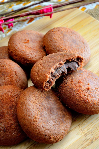 Galletas con crema gianduja — Foto de Stock