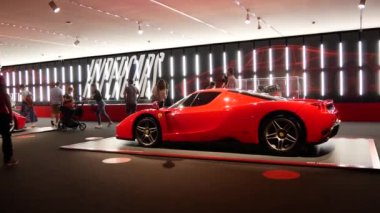 Maranello- İtalya - 12 Haziran 2021: Ferrari Müzesinin içi