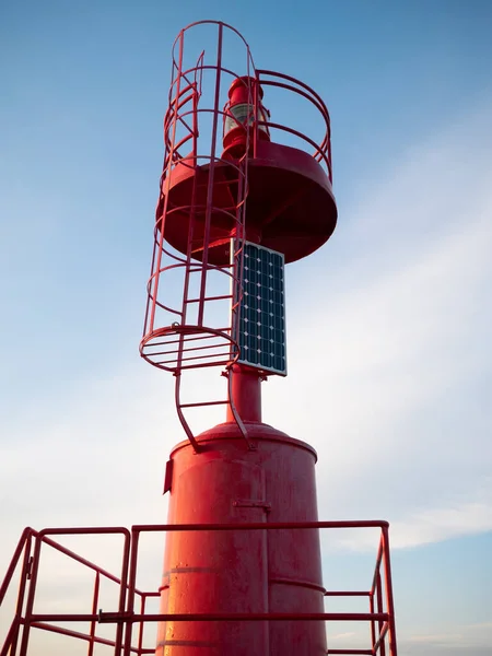 Farol Marítimo Alimentado Por Células Energia Solar — Fotografia de Stock