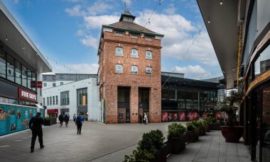 Cheltenham Gloucestershire, İngiltere 'deki Brewery Quarter' daki Old Brewery Binası, 16 Kasım 2021