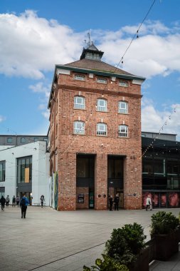 Cheltenham Gloucestershire, İngiltere 'deki Brewery Quarter' daki Old Brewery Binası, 16 Kasım 2021