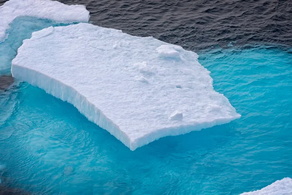 Close Iceberg Greenland Stunning Blue Aquamarine Colour — Stock Fotó