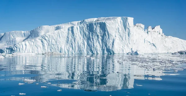 Towering Great Icebergs Ilulissat Icefjord Greenland — Fotografia de Stock