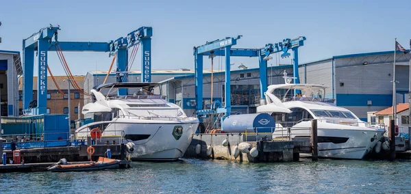 Sunseeker Luxury Yachts Construction Poole Harbour Dorset August 2022 — Stock Fotó