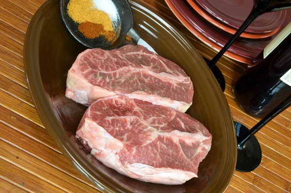 Steak de boeuf plat en fer Vin rouge — Photo