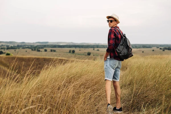 Man Backpack Country Walk Summer Day Young People Hiking Countryside — Stock Photo, Image