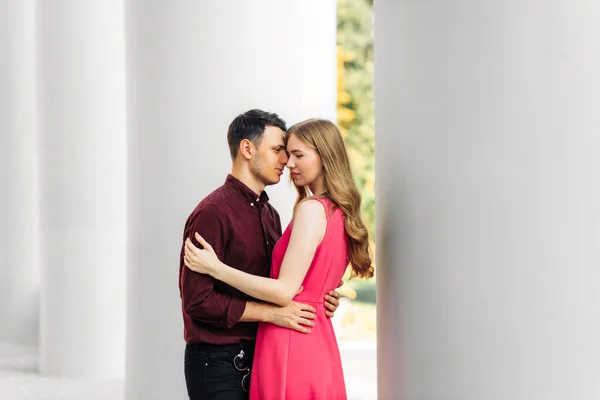 Happy Beautiful Couple Love Looking Each Other Attractive Man Hugging — Stock Photo, Image