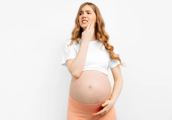 Femme Enceinte Vêtements Décontractés Touche Bouche Avec Main Avec Une — Photo