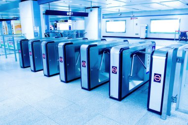 Metro giriş