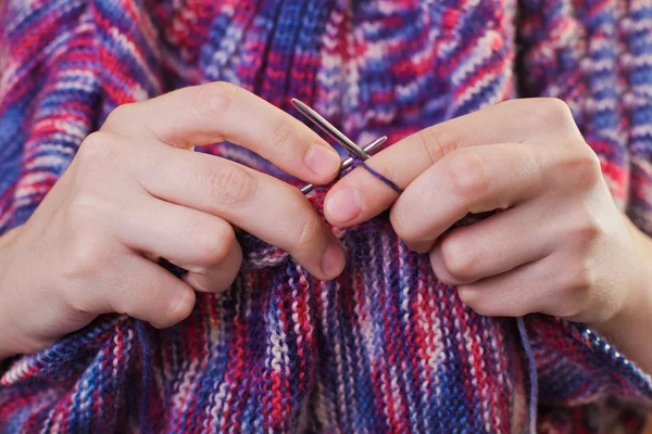 Hands with knitting needles — Stock Photo, Image