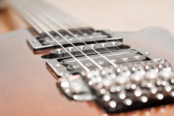 Cordas de guitarra elétrica — Fotografia de Stock