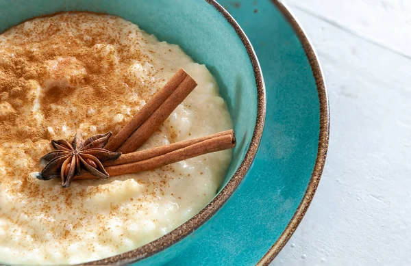 Traditionell Skandinavisk Risgröt Pudding Närbild Ovanifrån — Stockfoto