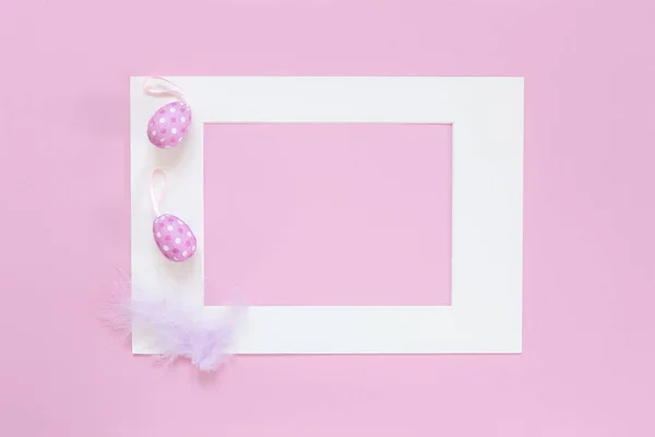 Plantilla Con Huevos Pascua Marco Fondo Rosa Azul — Foto de Stock