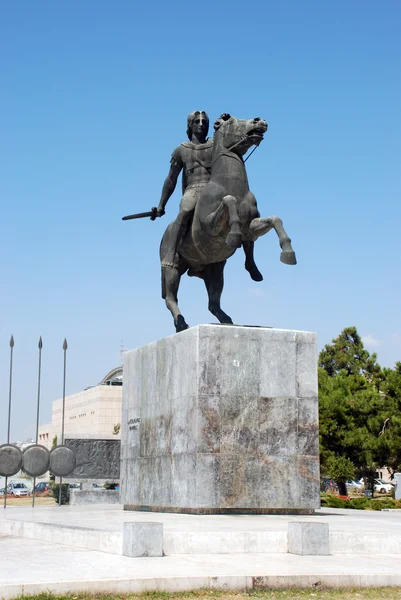 Staty av alexander stort i thessaloniki — Stockfoto