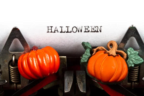 Typewriter with text halloween — Stock Photo, Image