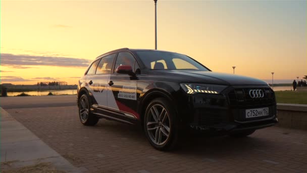 Audi Terraplén Ciudad Nizhny Novgorod Junio 2020 — Vídeo de stock