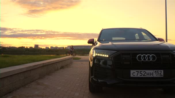 Audi Terraplén Ciudad Nizhny Novgorod Junio 2020 — Vídeos de Stock