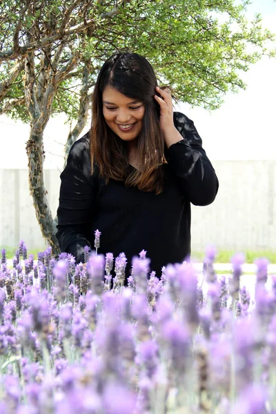 Free Happy Latin Adult Woman Harmony Freedom Lavender Flowers Enjoying — Stock Photo, Image