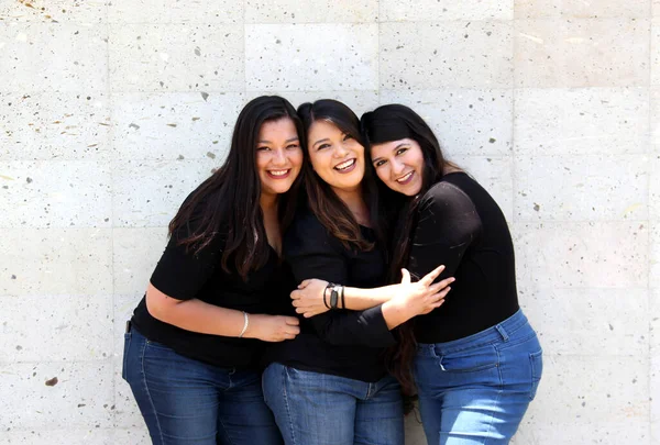 Happy Black Straight Hair Latin Adult Sisters Dressed Black Family — Stock Photo, Image