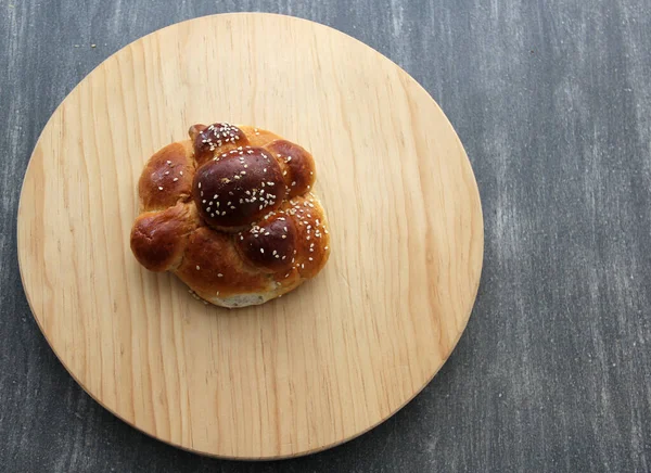 Köstlich Flauschig Und Frisch Zubereitet Heimischen Pan Muerto Mit Sesam — Stockfoto