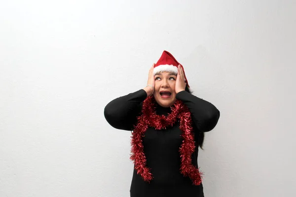 Latin Felnőtt Karácsonyi Koszorú Kalap Dühös Stresszes Zaklatott Érkezése Miatt — Stock Fotó