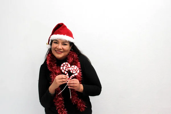 Latin Felnőtt Kalap Koszorú Karácsonyi Dekoráció Mutatja Boldogságát Lelkesedését Érkezése — Stock Fotó