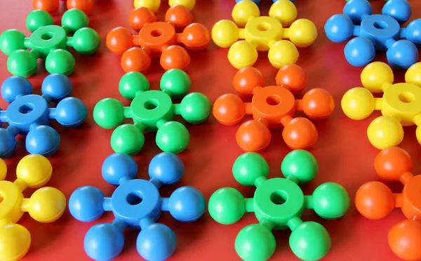 Pieces Plastic Rainbow Multicolored Buildable Toy Blocks Formed Arranged Red — Foto Stock