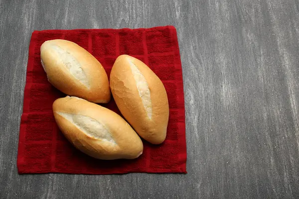 Färskt Läckert Fluffigt Krispigt Varmt Nybakat Mexikanskt Bolillabröd Vitt Bröd — Stockfoto