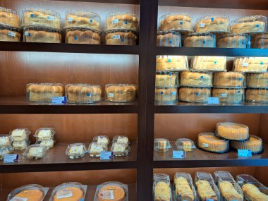 Meksika Eyaleti, Meksika - 11 Mayıs 2022: Tere Cazola şekerleme zinciri Meksika 'nın Ciudad Uydu' suna ulaştı, bulabilirsiniz: Brioche ipliği, şekerli browniler, peynir topu örgüsü