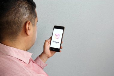 Instagram sosyal ağ uygulamasının Meksika 'da Meksika pesolarında kayıplara yol açan kusurları var