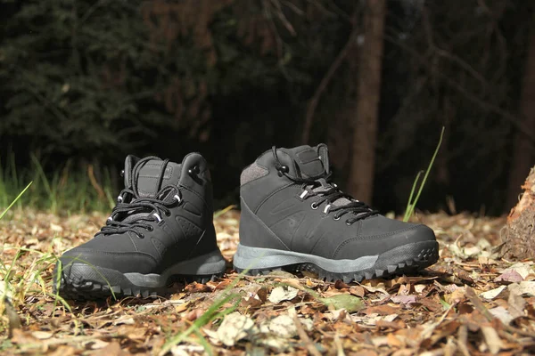 Black Boots Dark Forest Trees Ready Hiking Mountains Explore Night — Stockfoto