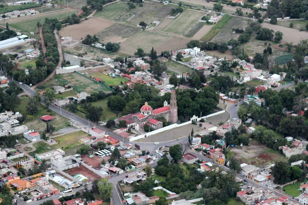 Letecký Pohled Městský Tábor Domy Vegetaci Městě San Juan Teotihuacan — Stock fotografie