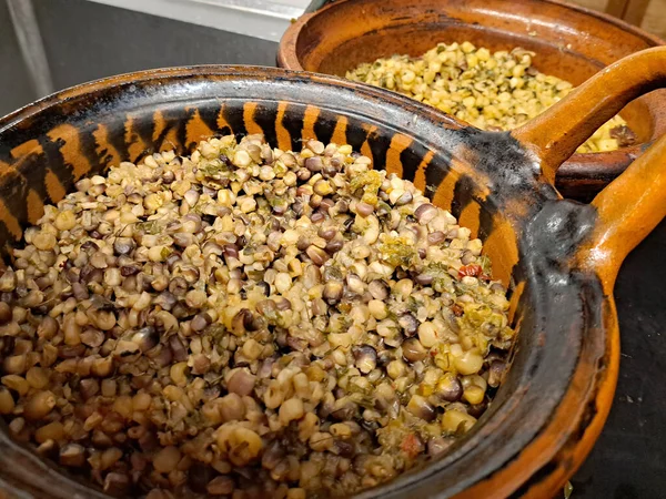 Типова Мексиканська Страва Есквіти Приготування Кукурудзяних Ядер Варених Сіллю Епазотом — стокове фото