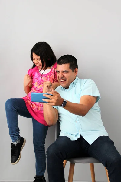Hispanic Latino Dad Daughter Play Dance Surprise Enjoy Taking Selfies — Foto de Stock